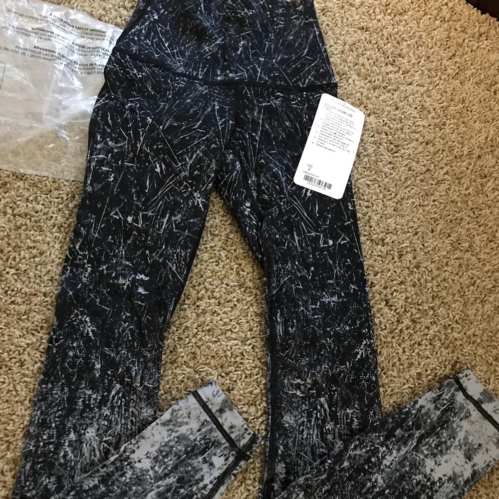 Lululemon Wunder Under HR Tight! Sz. 2!